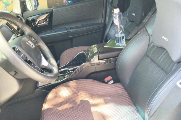 Used Honda Elysion 2019 2.0L Hybrid Luxury Edition Left Front Seat
