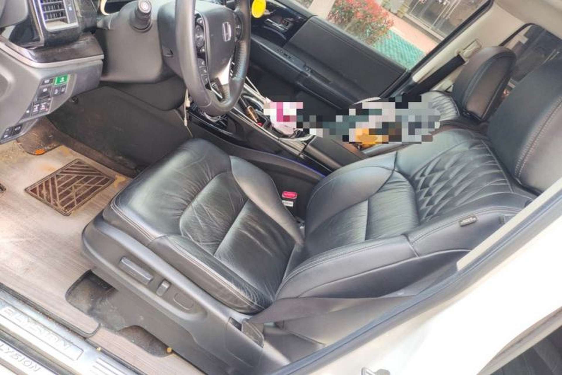 Used Honda Elysion 2019 2.0L Hybrid Luxury Edition Left Front Seat