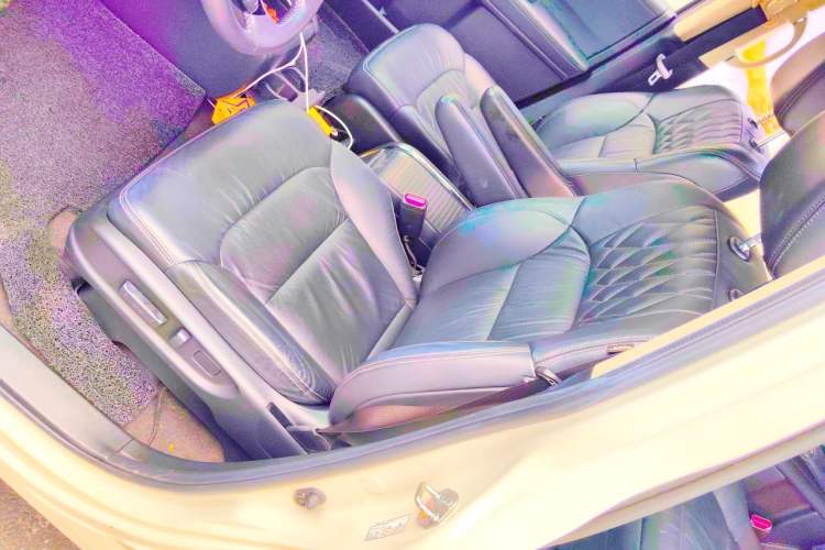 Used Honda Elysion 2019 2.0L Hybrid Luxury Edition Left Front Seat