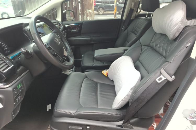 Used Honda Elysion 2019 2.0L Hybrid Supreme Edition Left Front Seat