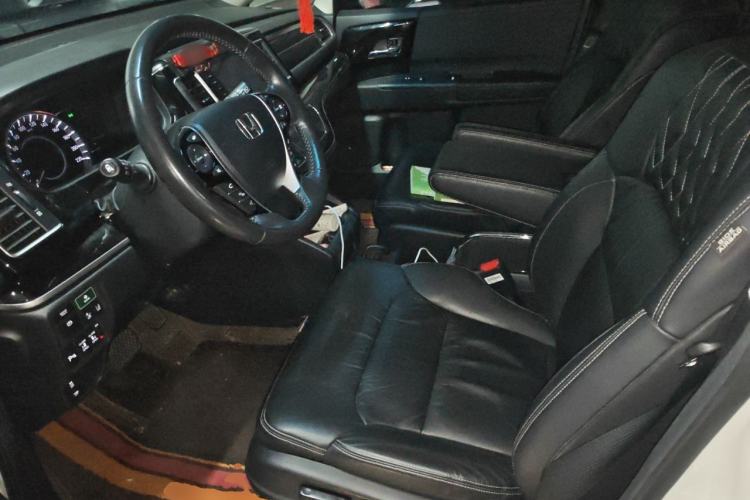 Used Honda Elysion 2019 2.0L Hybrid Supreme Edition Left Front Seat