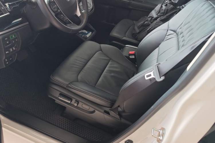 Used Honda Elysion 2019 2.0L Hybrid Luxury Edition Left Front Seat