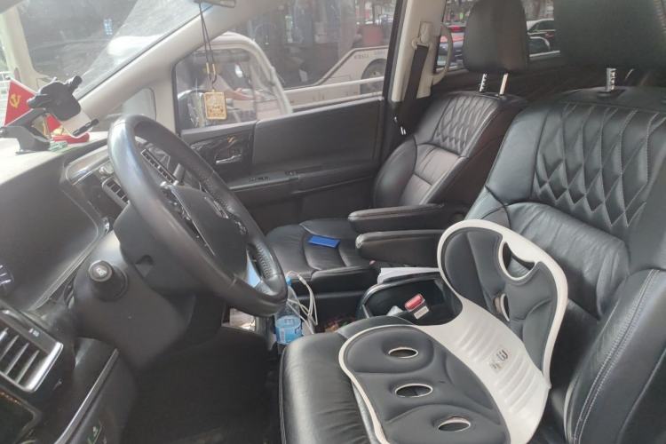 Used Honda Elysion 2019 2.0L Hybrid Luxury Edition Left Front Seat