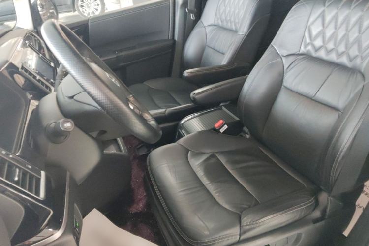 Used Honda Elysion 2019 2.0L Hybrid Luxury Edition Left Front Seat