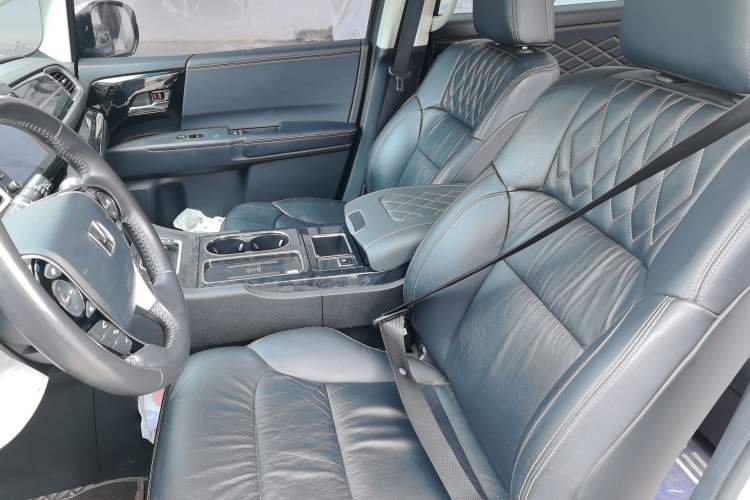 Used Honda Elysion 2019 2.0L Hybrid Luxury Edition Left Front Seat