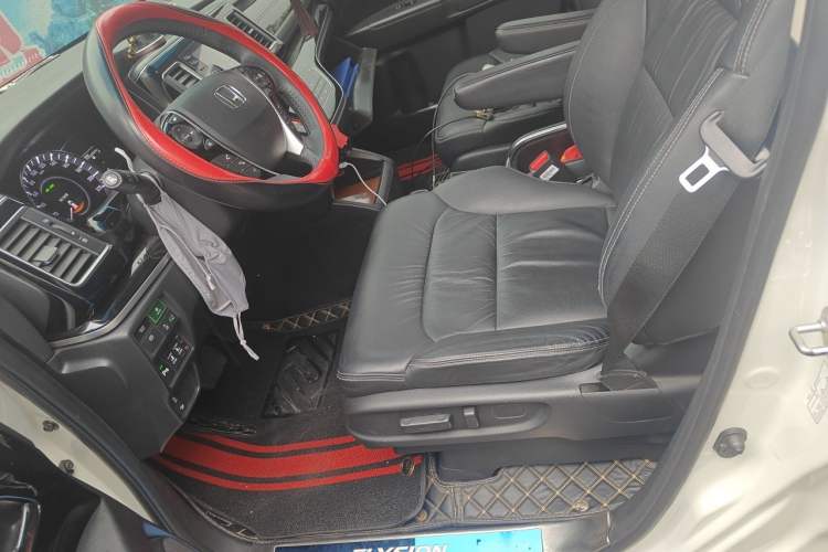 Used Honda Elysion 2019 2.0L Hybrid Luxury Edition Left Front Seat