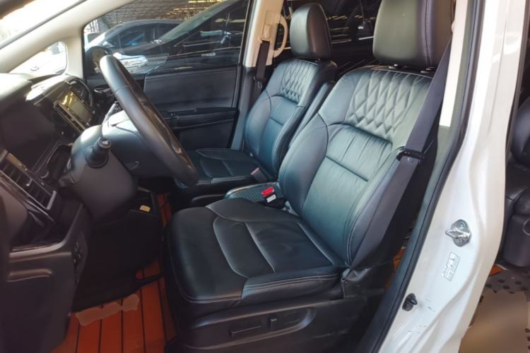 Used Honda Elysion 2019 2.0L Hybrid Luxury Edition Left Front Seat