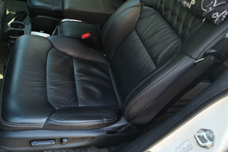 Used Honda Elysion 2019 2.0L Hybrid Luxury Edition Left Front Seat