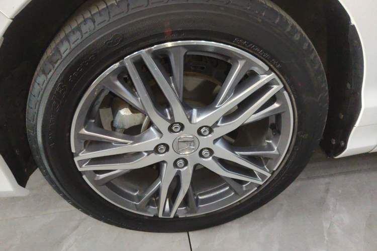 Used Honda Elysion 2019 2.0L Hybrid Luxury Edition Left Front Wheel Hub