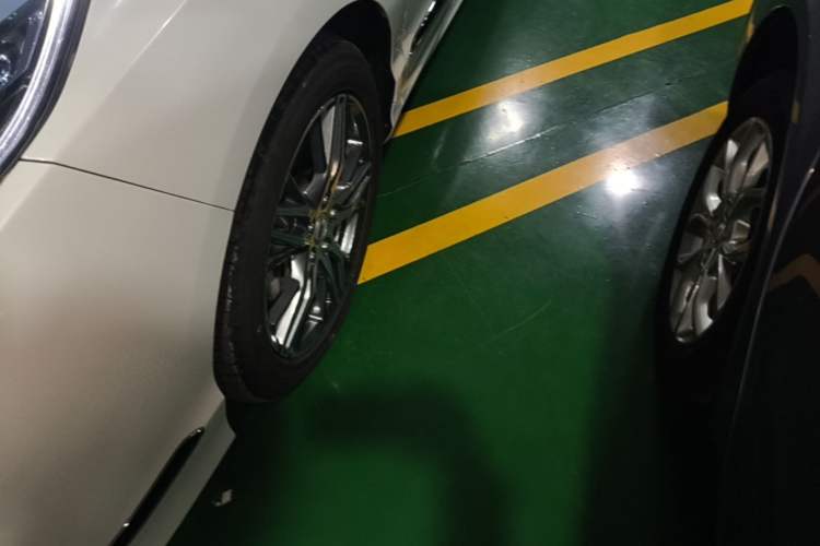 Used Honda Elysion 2019 2.0L Hybrid Luxury Edition Left Front Wheel Hub
