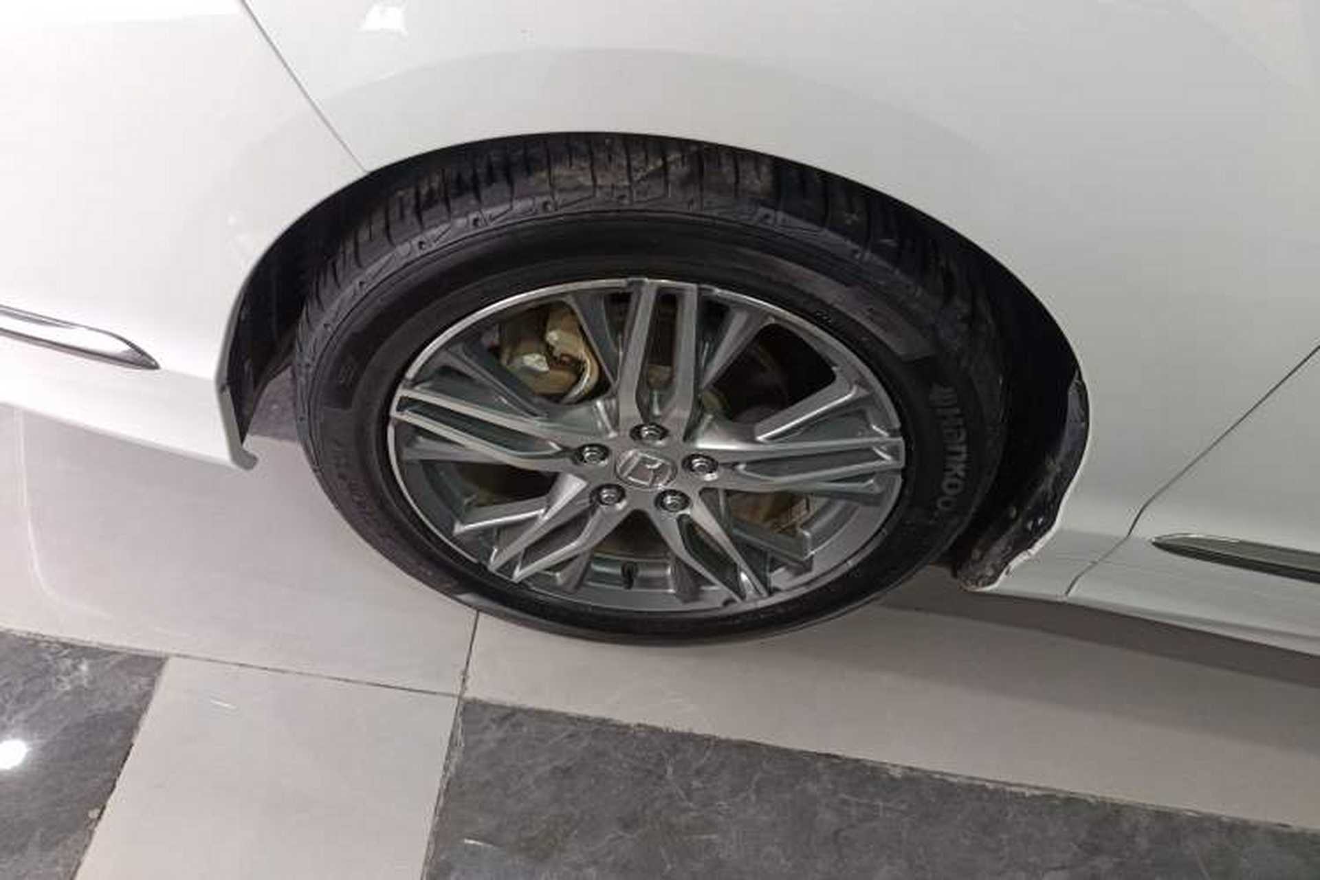Used Honda Elysion 2019 2.0L Hybrid Supreme Edition Left Front Wheel Hub