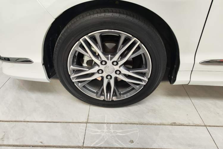 Used Honda Elysion 2019 2.0L Hybrid Supreme Edition Left Front Wheel Hub