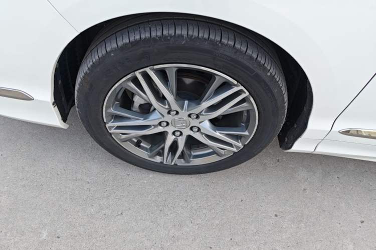 Used Honda Elysion 2019 2.0L Hybrid Supreme Edition Left Front Wheel Hub