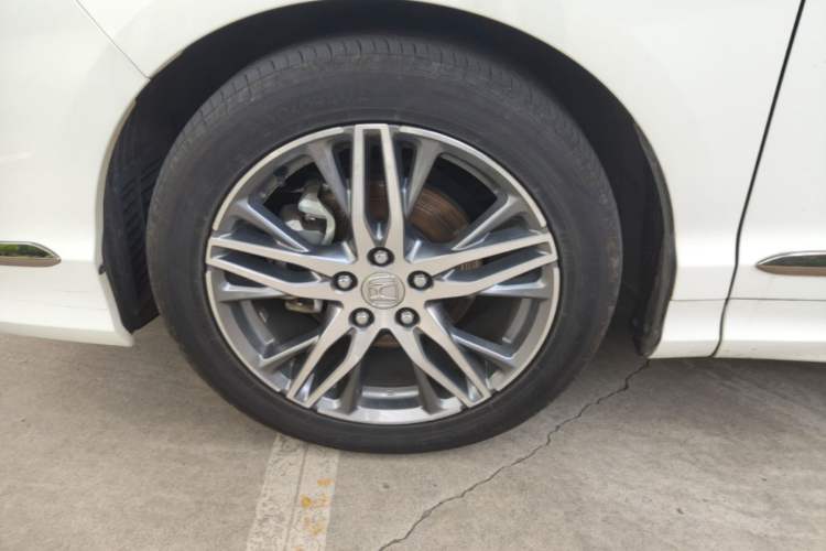 Used Honda Elysion 2019 2.0L Hybrid Luxury Edition Left Front Wheel Hub