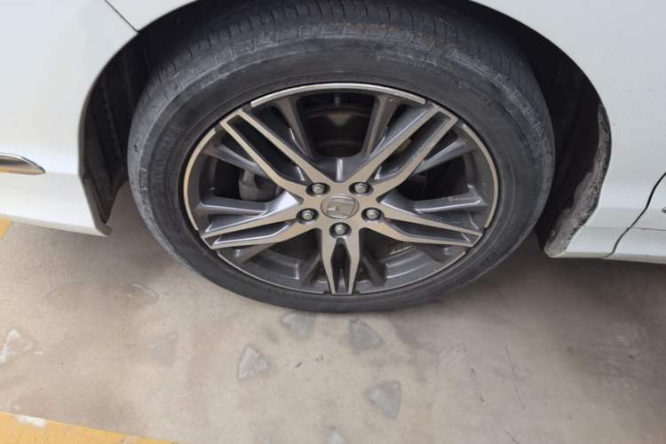 Used Honda Elysion 2019 2.0L Hybrid Luxury Edition Left Front Wheel Hub