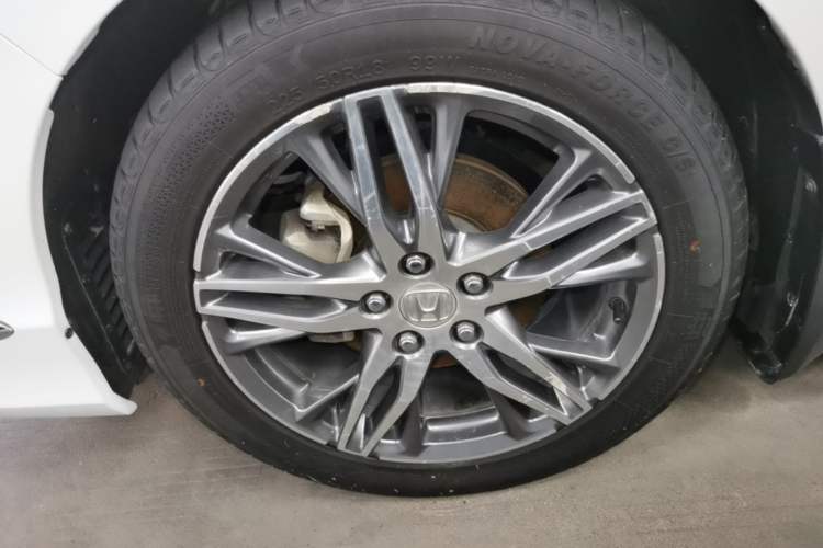 Used Honda Elysion 2019 2.0L Hybrid Luxury Edition Left Front Wheel Hub
