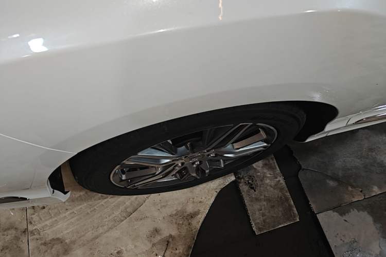 Used Honda Elysion 2019 2.0L Hybrid Luxury Edition Left Front Wheel Hub