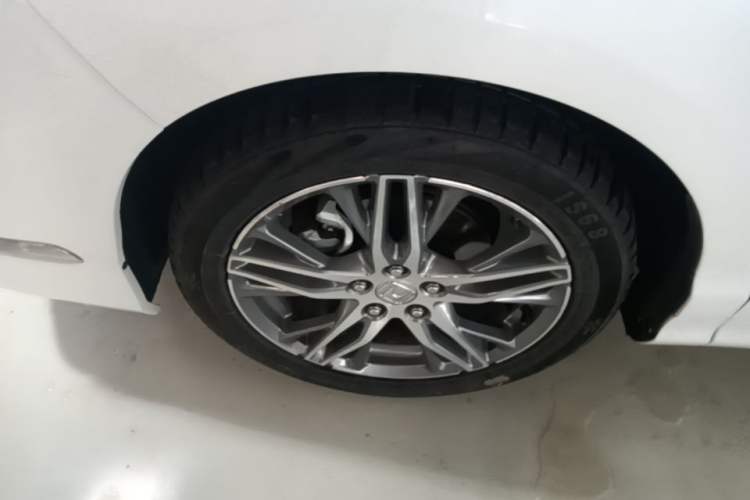 Used Honda Elysion 2019 2.0L Hybrid Luxury Edition Left Front Wheel Hub