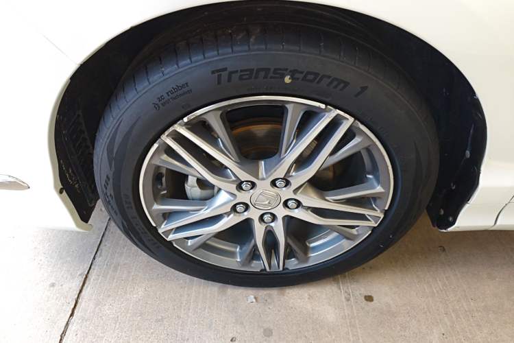 Used Honda Elysion 2019 2.0L Hybrid Comfort Edition Left Front Wheel Hub
