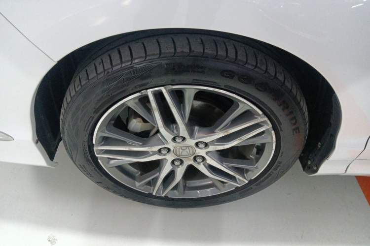 Used Honda Elysion 2019 2.0L Hybrid Comfort Edition Left Front Wheel Hub