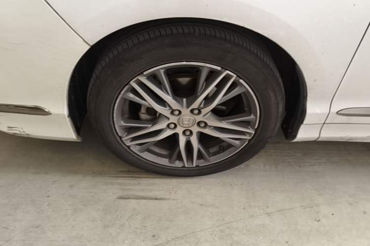 Used Honda Elysion 2019 2.0L Hybrid Luxury Edition Left Front Wheel Hub