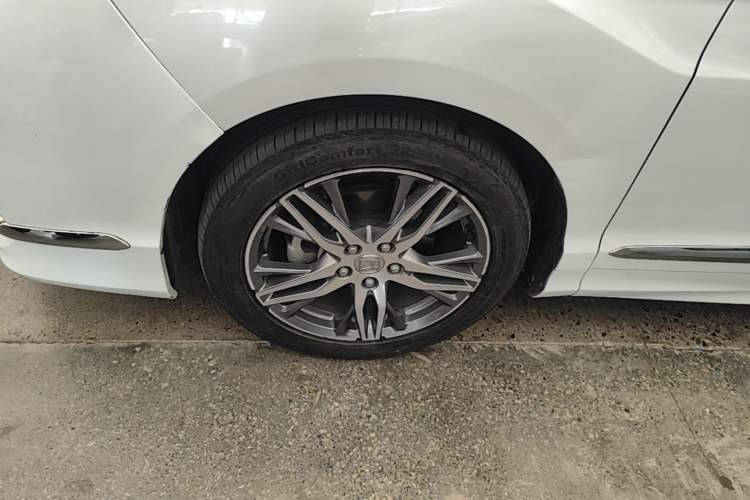 Used Honda Elysion 2019 2.0L Hybrid Luxury Edition Left Front Wheel Hub