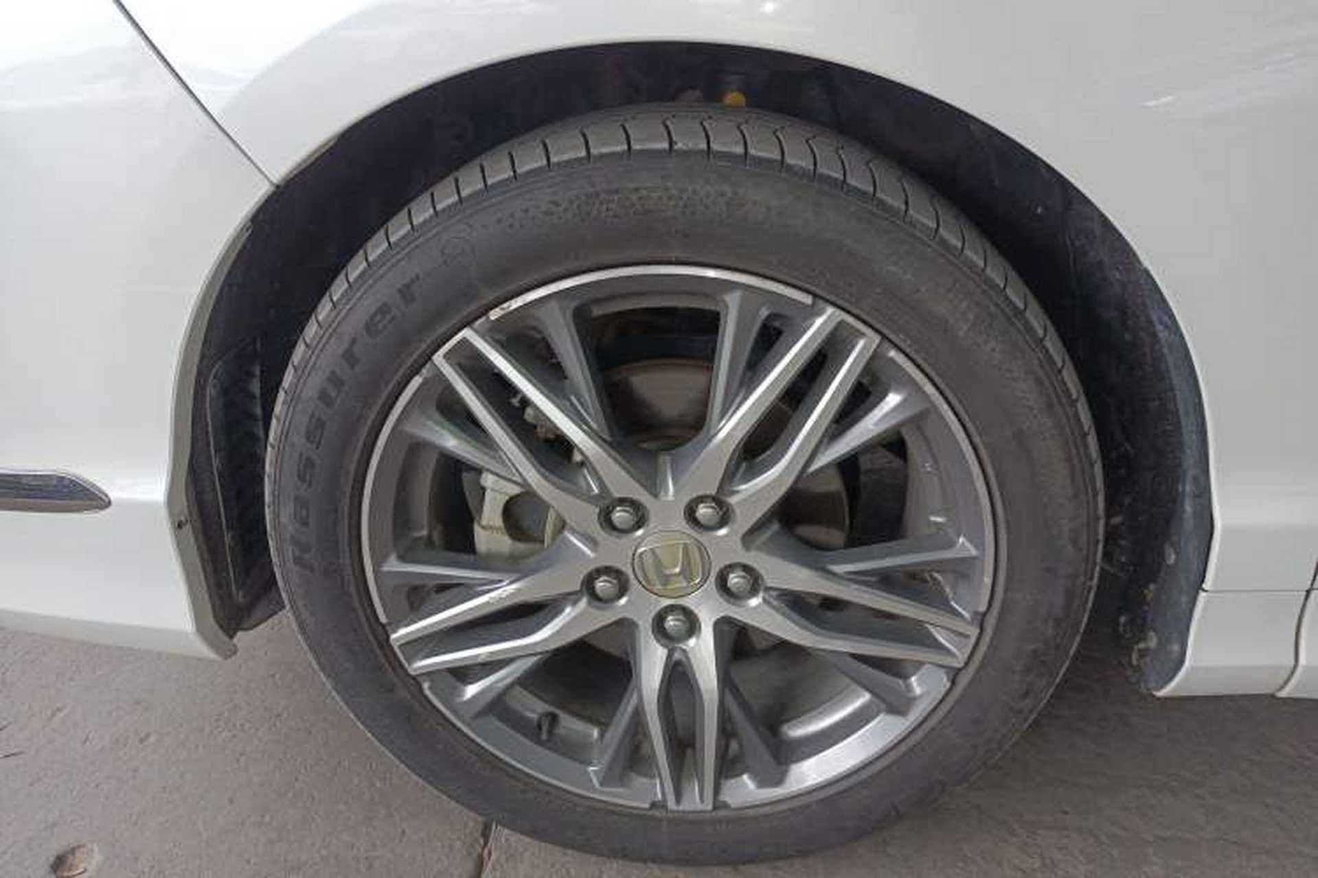 Used Honda Elysion 2019 2.0L Hybrid Comfort Edition Left Front Wheel Hub
