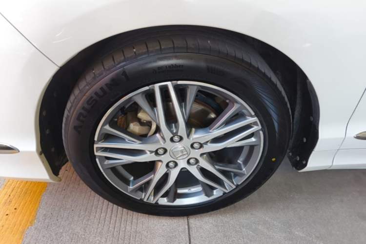Used Honda Elysion 2019 2.0L Hybrid Luxury Edition Left Front Wheel Hub