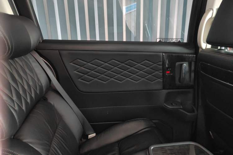 Used Honda Elysion 2019 2.0L Hybrid Luxury Edition Left Rear Door Interior