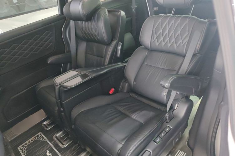 Used Honda Elysion 2019 2.0L Hybrid Luxury Edition Left Rear Seat