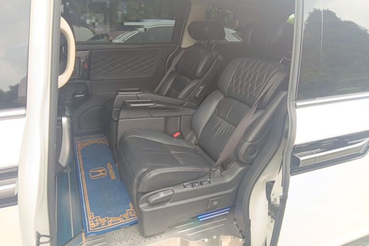 Used Honda Elysion 2019 2.0L Hybrid Luxury Edition Left Rear Seat