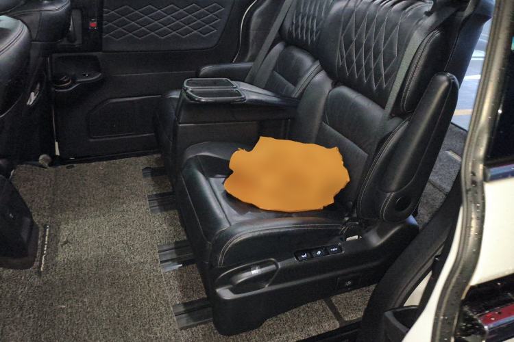 Used Honda Elysion 2019 2.0L Hybrid Luxury Edition Left Rear Seat