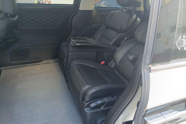 Used Honda Elysion 2019 2.0L Hybrid Luxury Edition Left Rear Seat