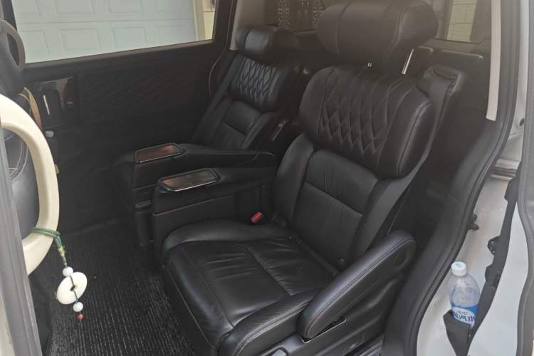 Used Honda Elysion 2019 2.0L Hybrid Luxury Edition Left Rear Seat