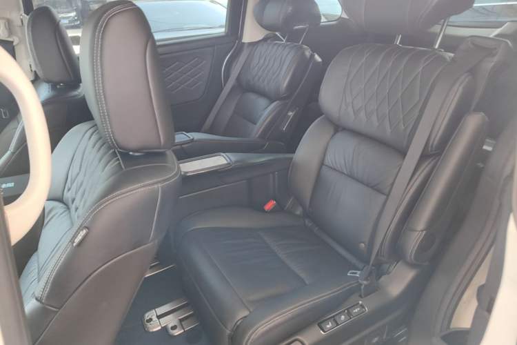 Used Honda Elysion 2019 2.0L Hybrid Supreme Edition Left Rear Seat