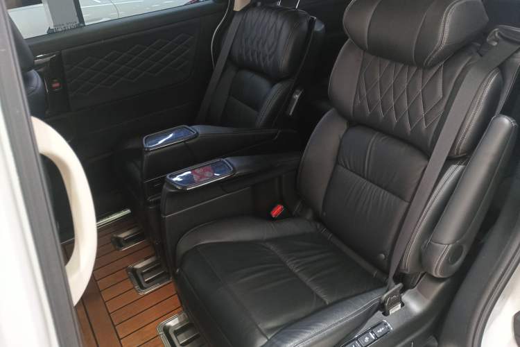 Used Honda Elysion 2019 2.0L Hybrid Luxury Edition Left Rear Seat