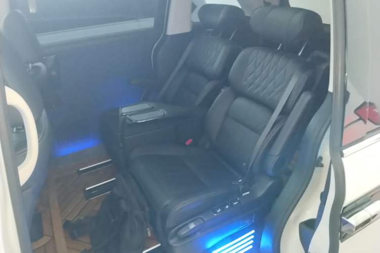Used Honda Elysion 2019 2.0L Hybrid Comfort Edition Left Rear Seat