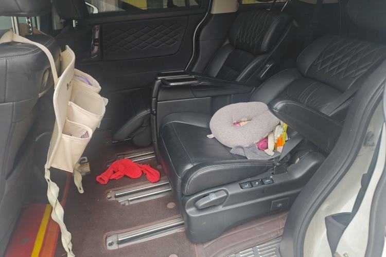 Used Honda Elysion 2019 2.0L Hybrid Supreme Edition Left Rear Seat