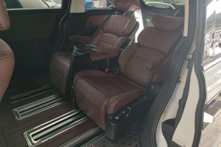 Used Honda Elysion 2019 2.0L Hybrid Supreme Edition Left Rear Seat
