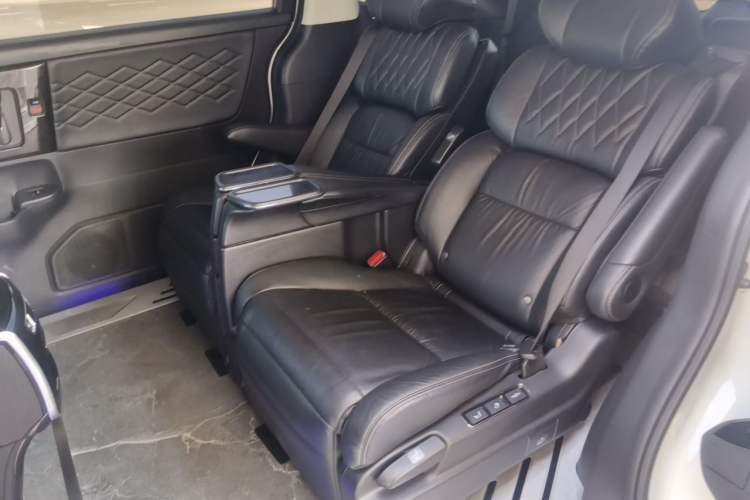 Used Honda Elysion 2019 2.0L Hybrid Luxury Edition Left Rear Seat