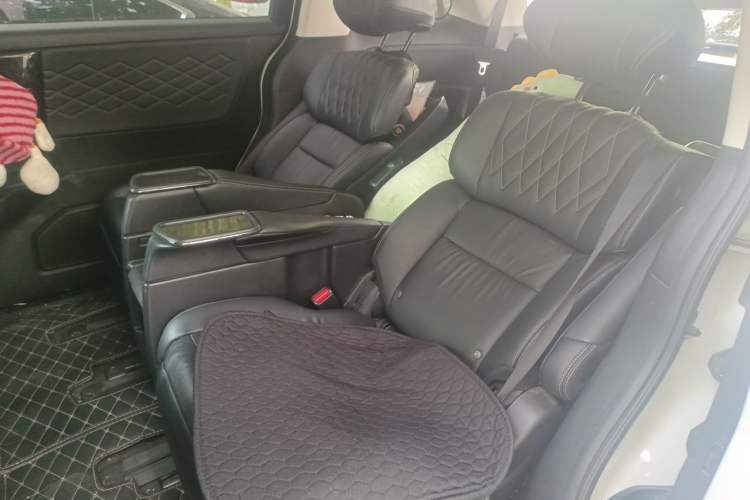 Used Honda Elysion 2019 2.0L Hybrid Supreme Edition Left Rear Seat