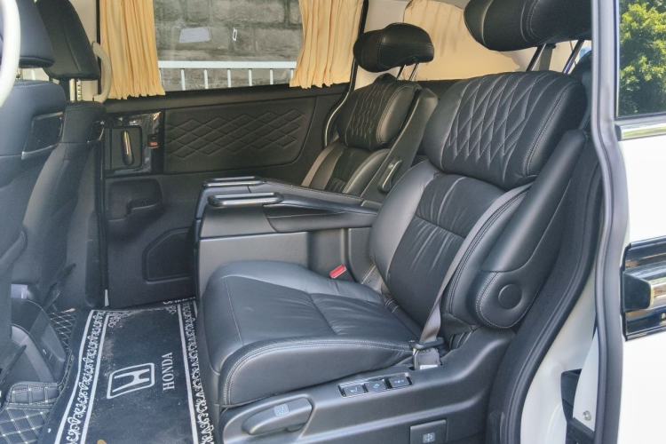 Used Honda Elysion 2019 2.0L Hybrid Luxury Edition Left Rear Seat