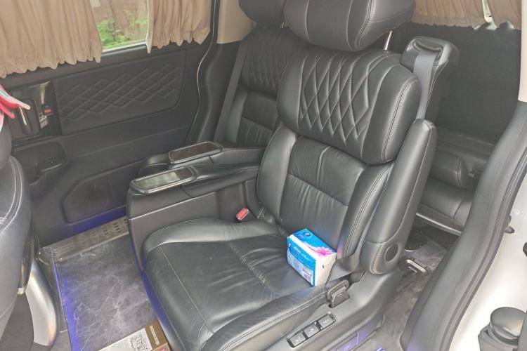 Used Honda Elysion 2019 2.0L Hybrid Luxury Edition Left Rear Seat