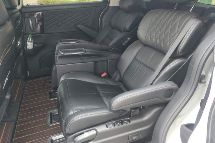 Used Honda Elysion 2019 2.0L Hybrid Luxury Edition Left Rear Seat