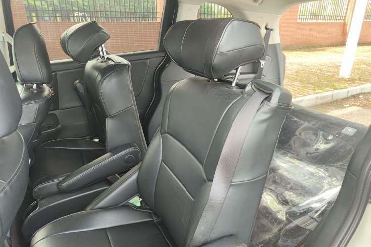 Used Honda Elysion 2019 2.0L Hybrid Comfort Edition Left Rear Seat