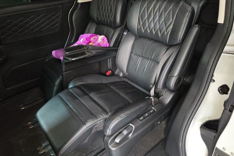 Used Honda Elysion 2019 2.0L Hybrid Luxury Edition Left Rear Seat