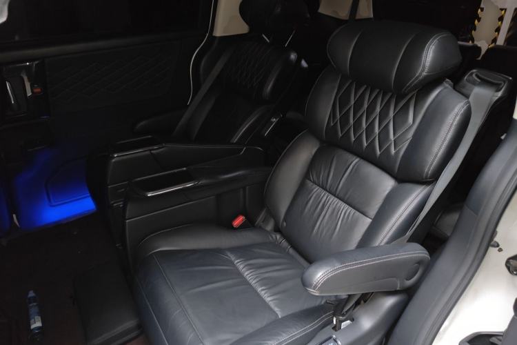Used Honda Elysion 2019 2.0L Hybrid Luxury Edition Left Rear Seat