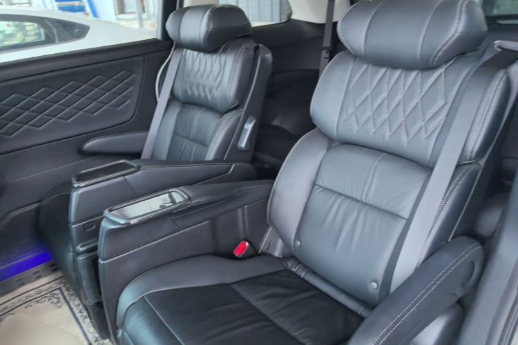 Used Honda Elysion 2019 2.0L Hybrid Luxury Edition Left Rear Seat