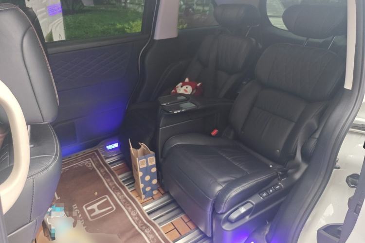 Used Honda Elysion 2019 2.0L Hybrid Luxury Edition Left Rear Seat