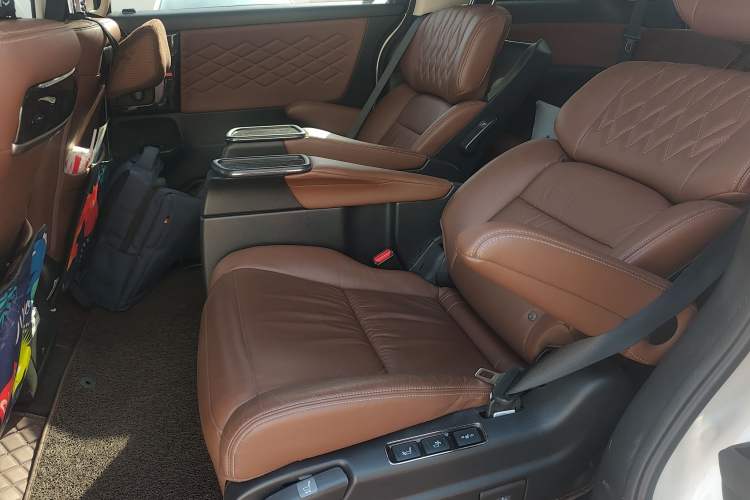 Used Honda Elysion 2019 2.0L Hybrid Supreme Edition Left Rear Seat
